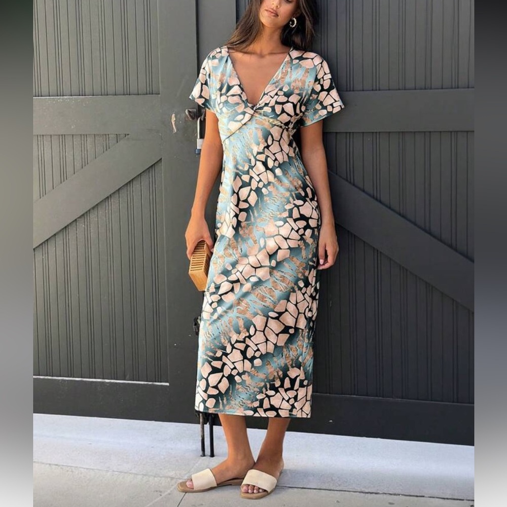 Elegant Floral Maxi Dress